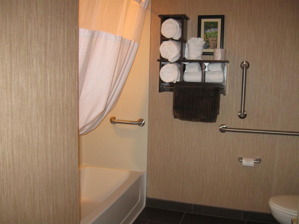 Little Missouri Inn & Suites New Town Habitación foto