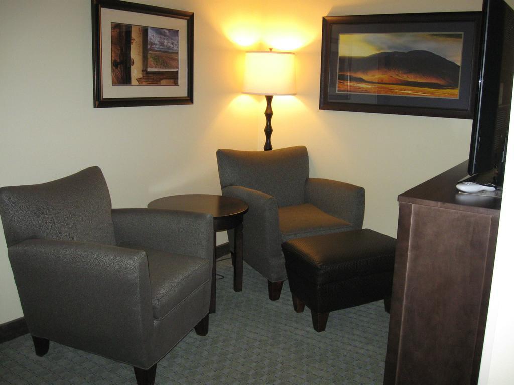 Little Missouri Inn & Suites New Town Habitación foto