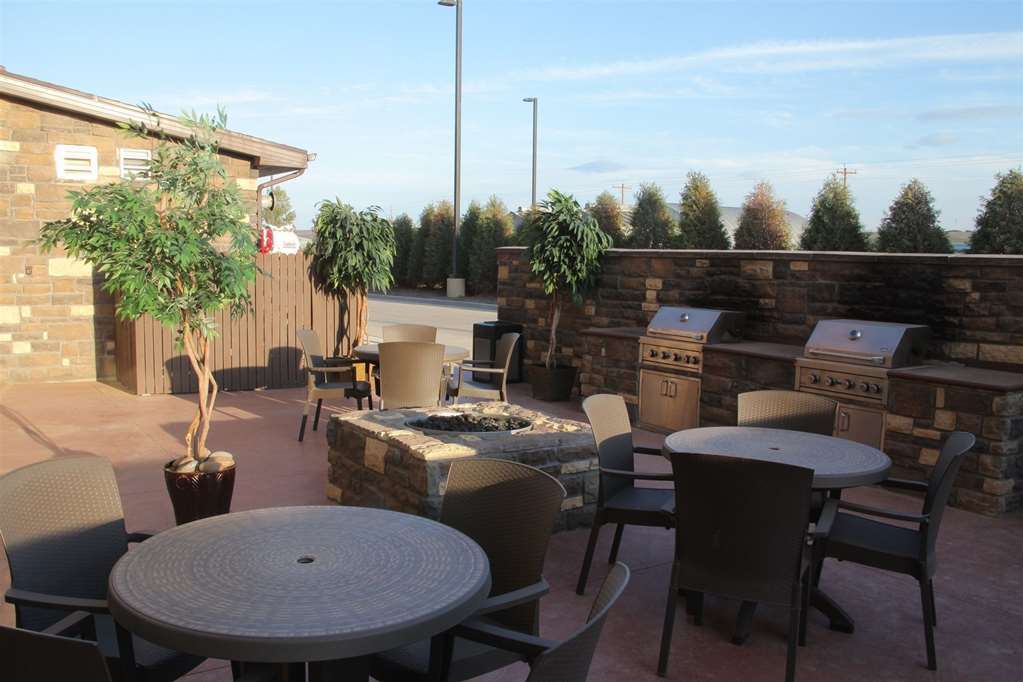 Little Missouri Inn & Suites New Town Exterior foto